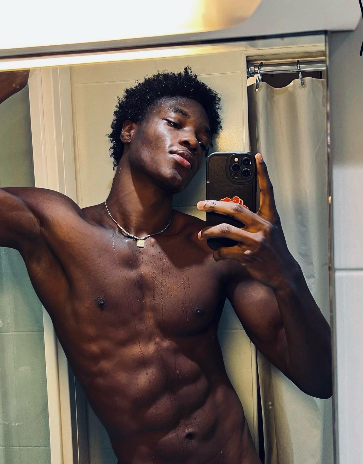 Assil, 27 ans, Saint-Gilles-les-Forêts