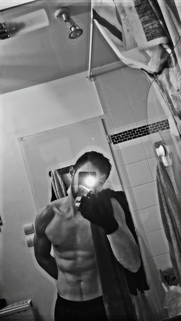Rouchdi, 29 ans, Azat-le-Ris